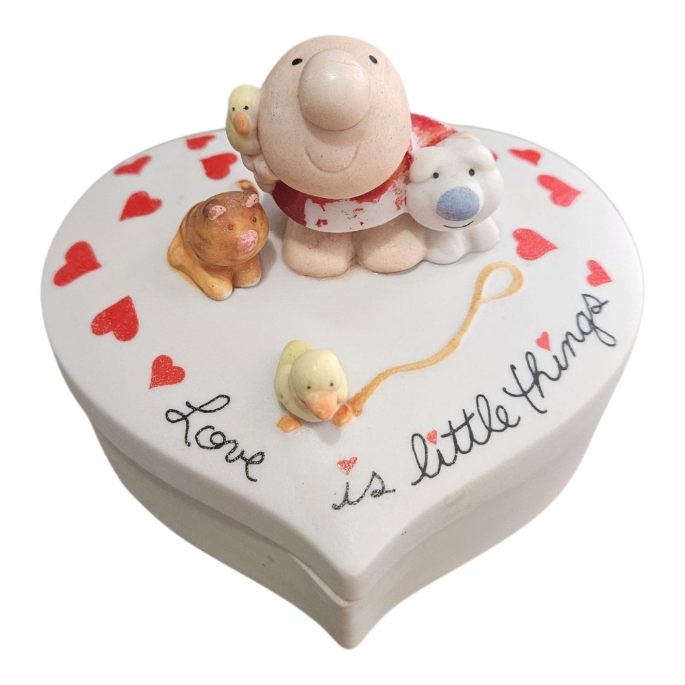 Heart-Shaped Ceramic Pet Keepsake Box - White and Red